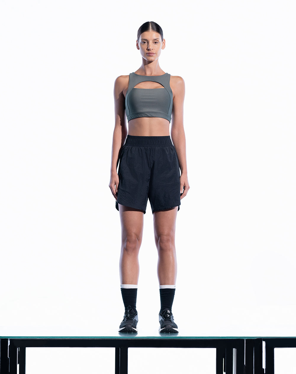 Short deportivo tipo boxing negro para mujer