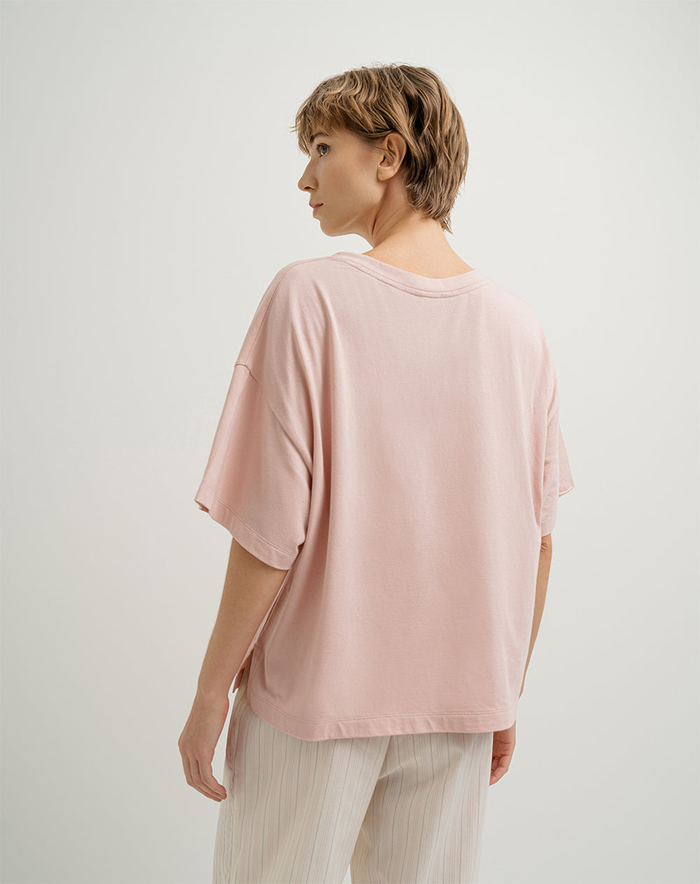 Camiseta en algodón sostenible holgada lila para mujer