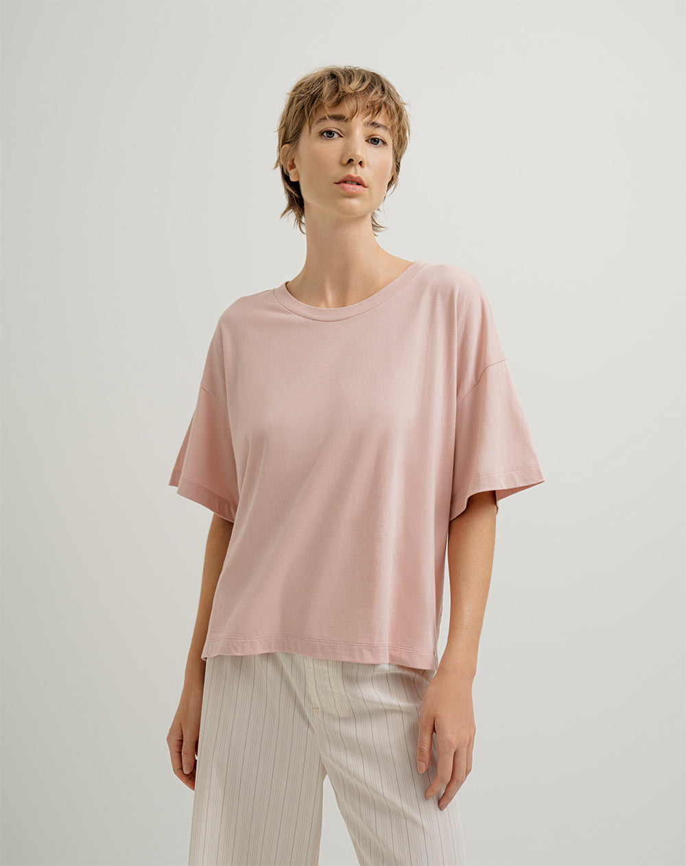 Camiseta en algodón sostenible holgada lila para mujer