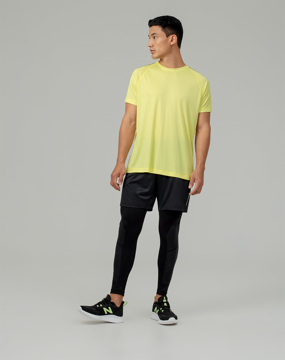 Camiseta deportiva  hombre control humedad verde
