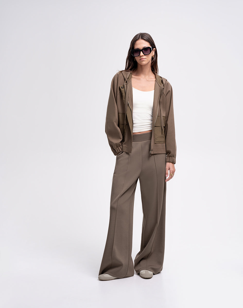 Chaqueta confort tacto suave café mujer