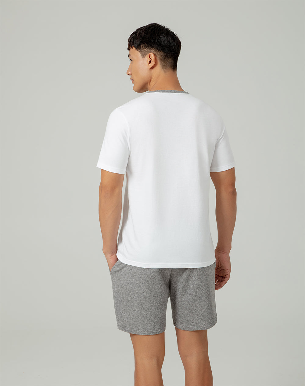 Camiseta + bermuda de pijama hombre algodón sostenible gris y blanco