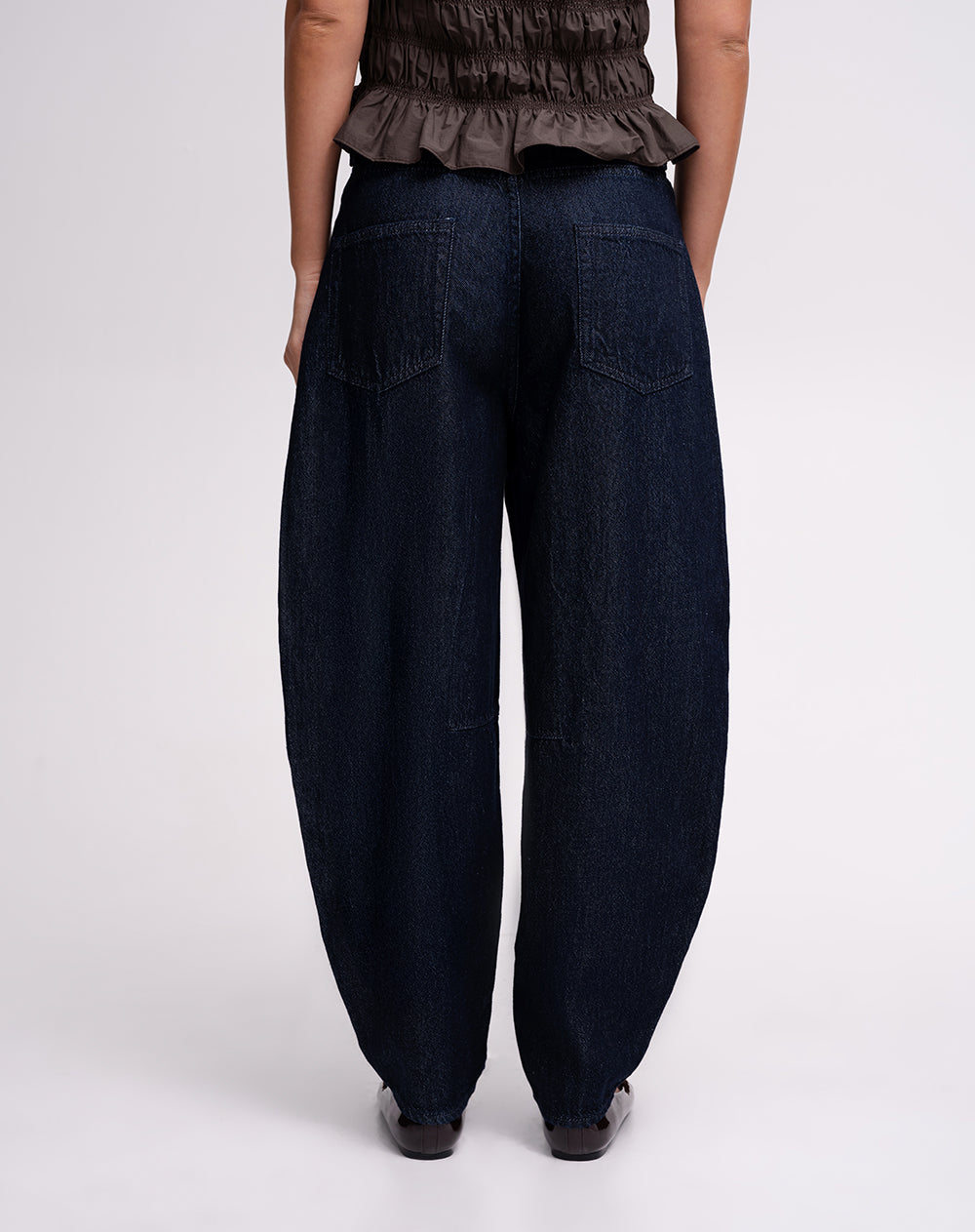 Jean tiro alto tipo balloon índigo oscuro Ana Beliza