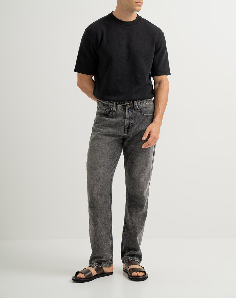 Pantalón regular fit tiro medio denim gris