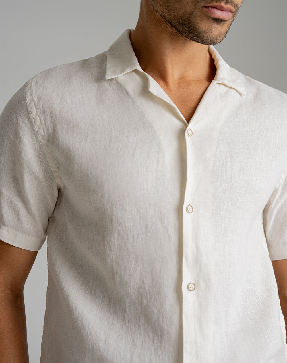 Camisa manga corta regular lino habano hombre