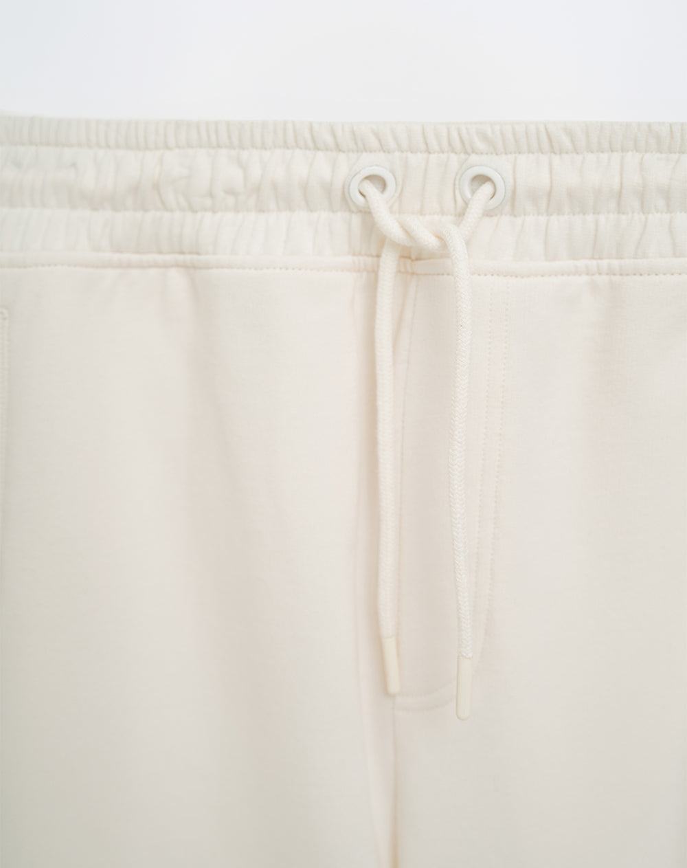 Jogger en tela pesada y con textura regular fit tiro medio crema