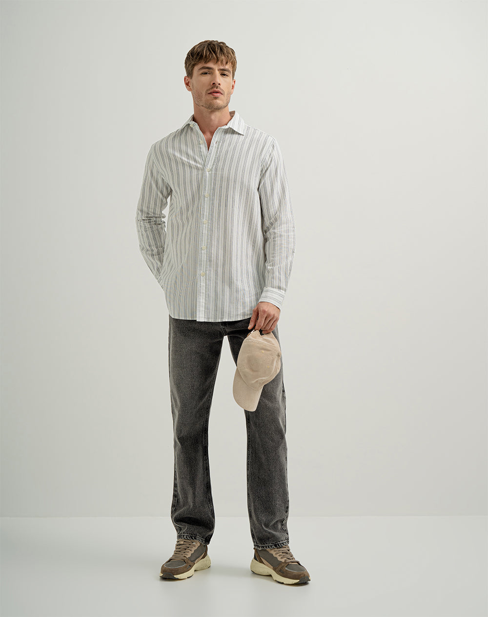 Camisa manga larga regular algodón blanca hombre