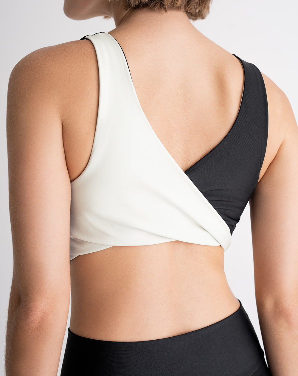 Top tiras anchas soporte medio negro bloques