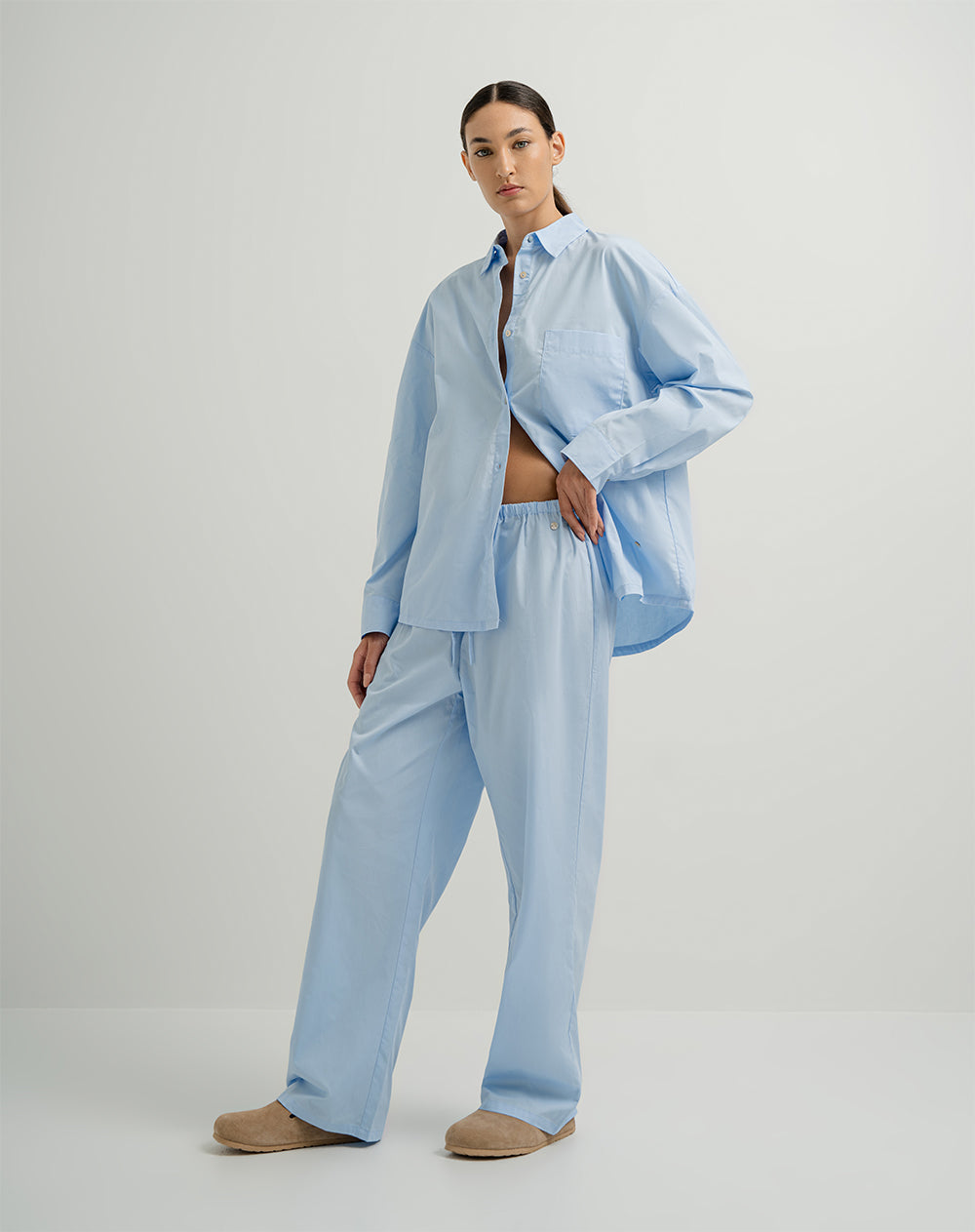 Camisa relaxed fit manga larga azul estampado