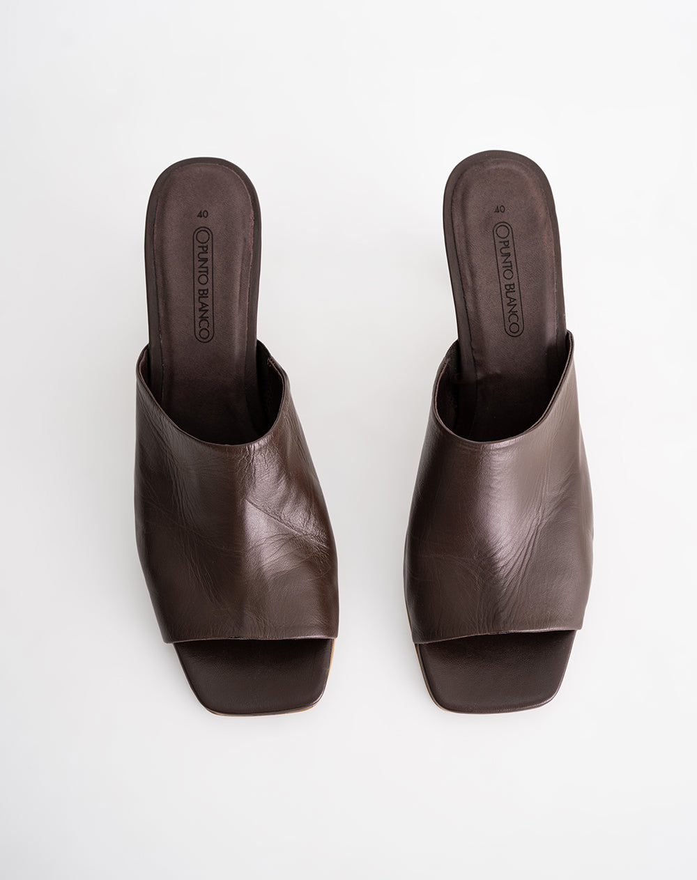 Sandalias mules de tacón bajo cuero café mujer