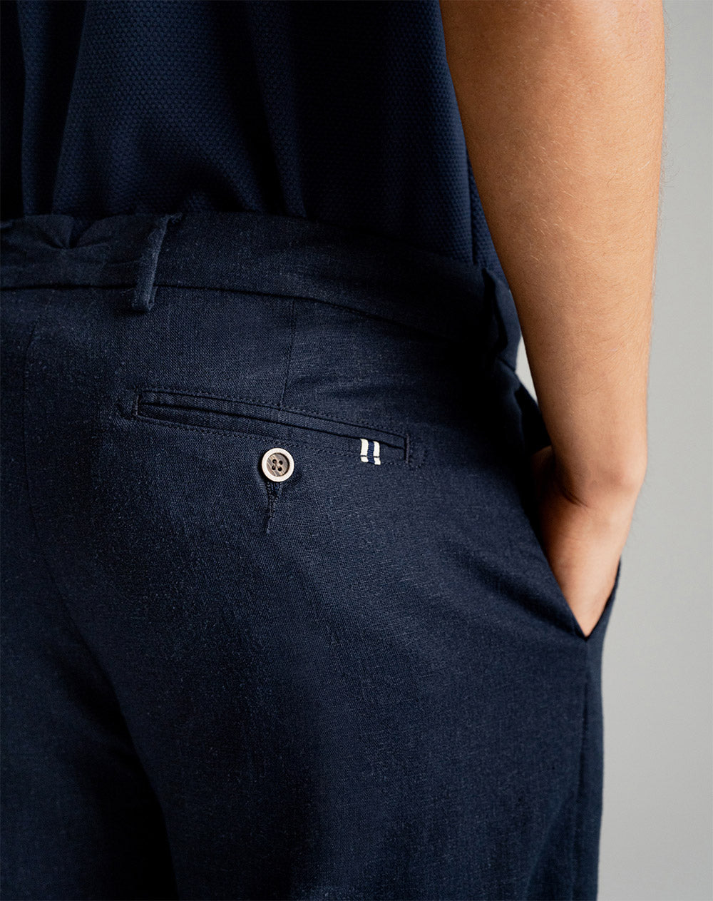 Pantalón en lino regular fit tiro medio azul