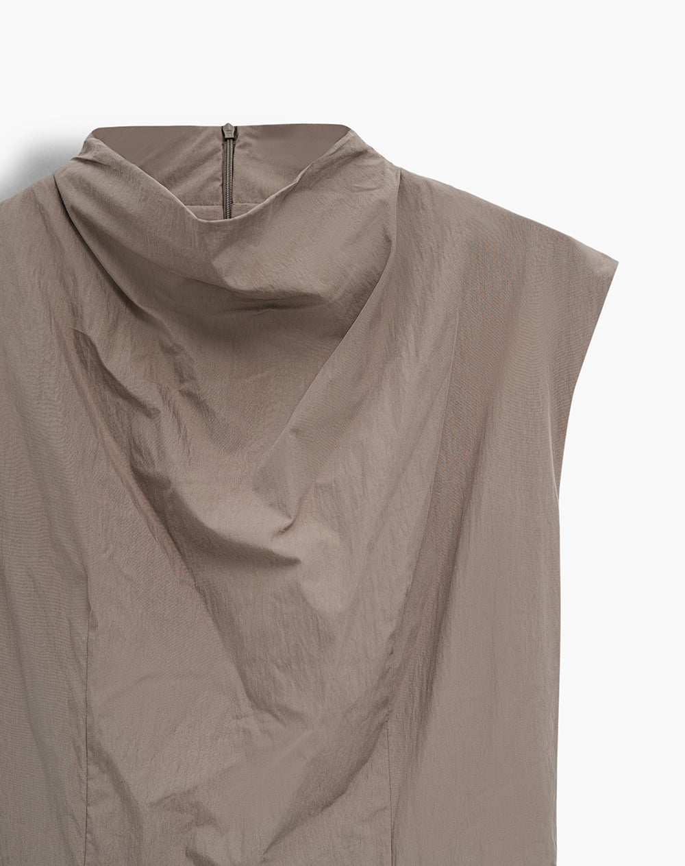 Vestido midi cuello alto café mujer