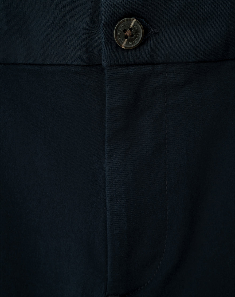 Pantalón regular fit tiro medio azul