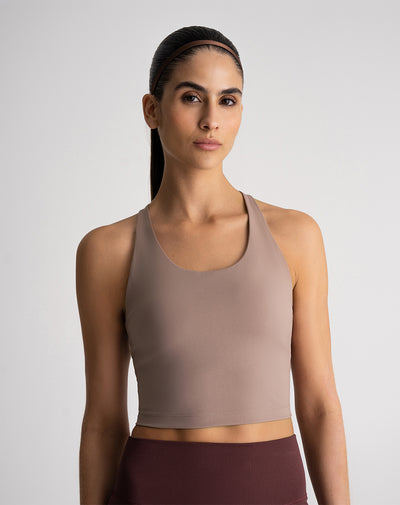 Top deportivo soporte medio control humedad café