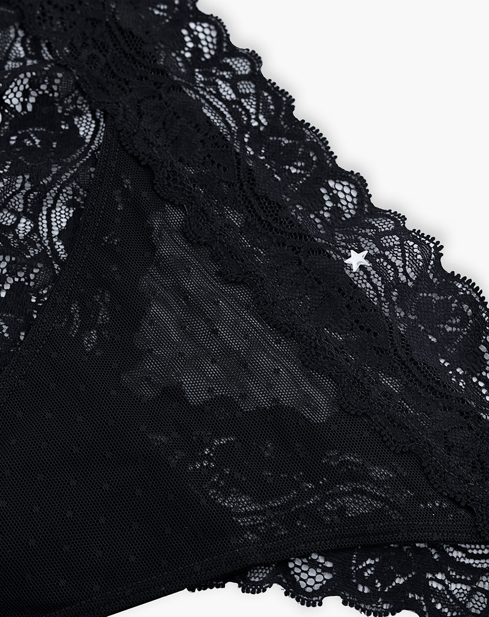 Panty brasilero tiro medio encaje negro