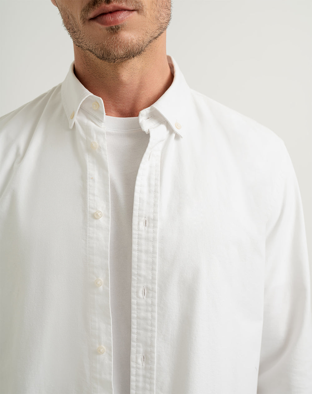 Camisa regular fit manga larga blanca