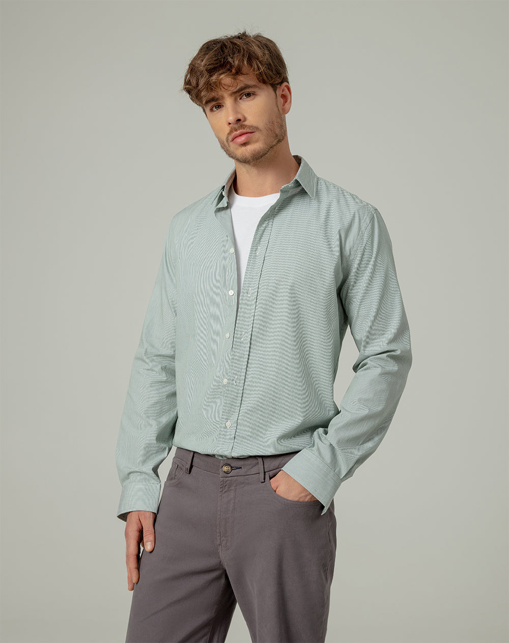 Camisa regular fit manga larga verde con rayas