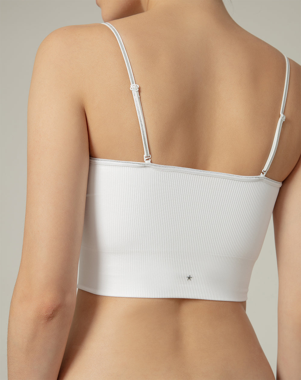 Top soporte medio sin costura y cargaderas removibles blanco