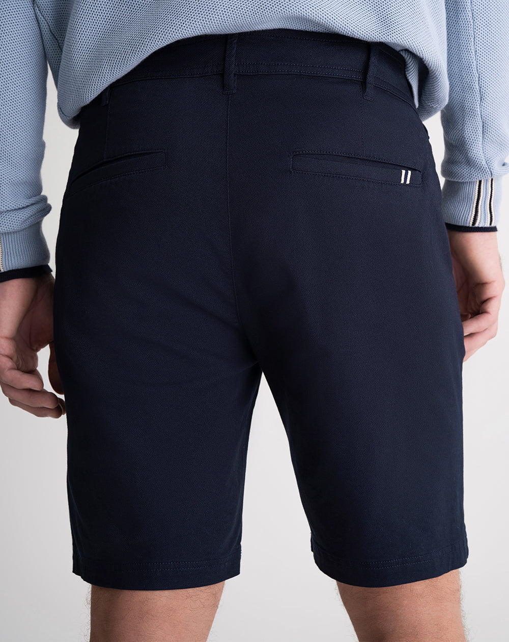 Bermuda regular azul hombre
