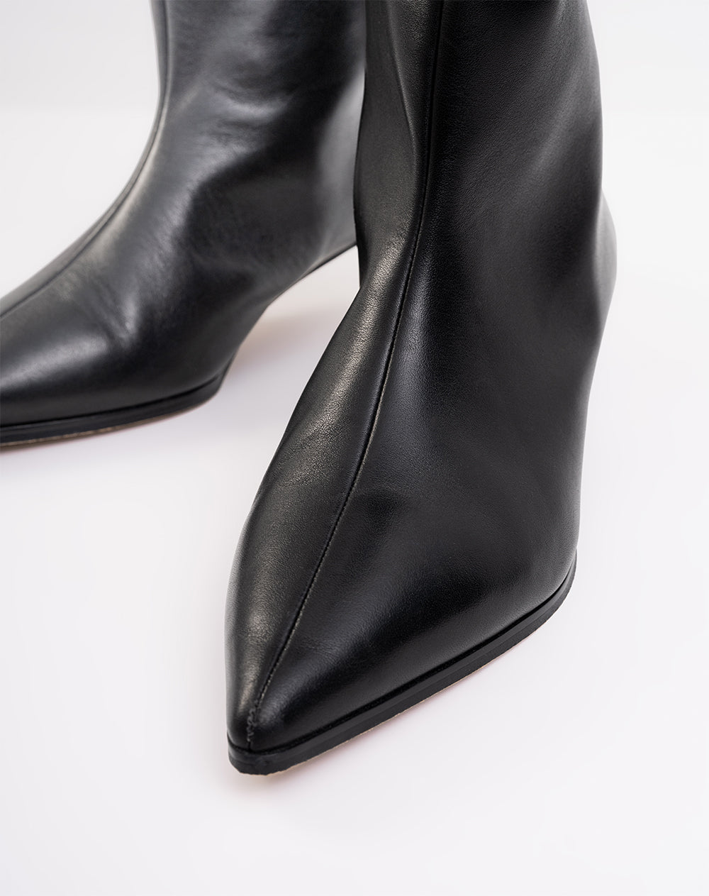 Botas caña alta cuero negro mujer