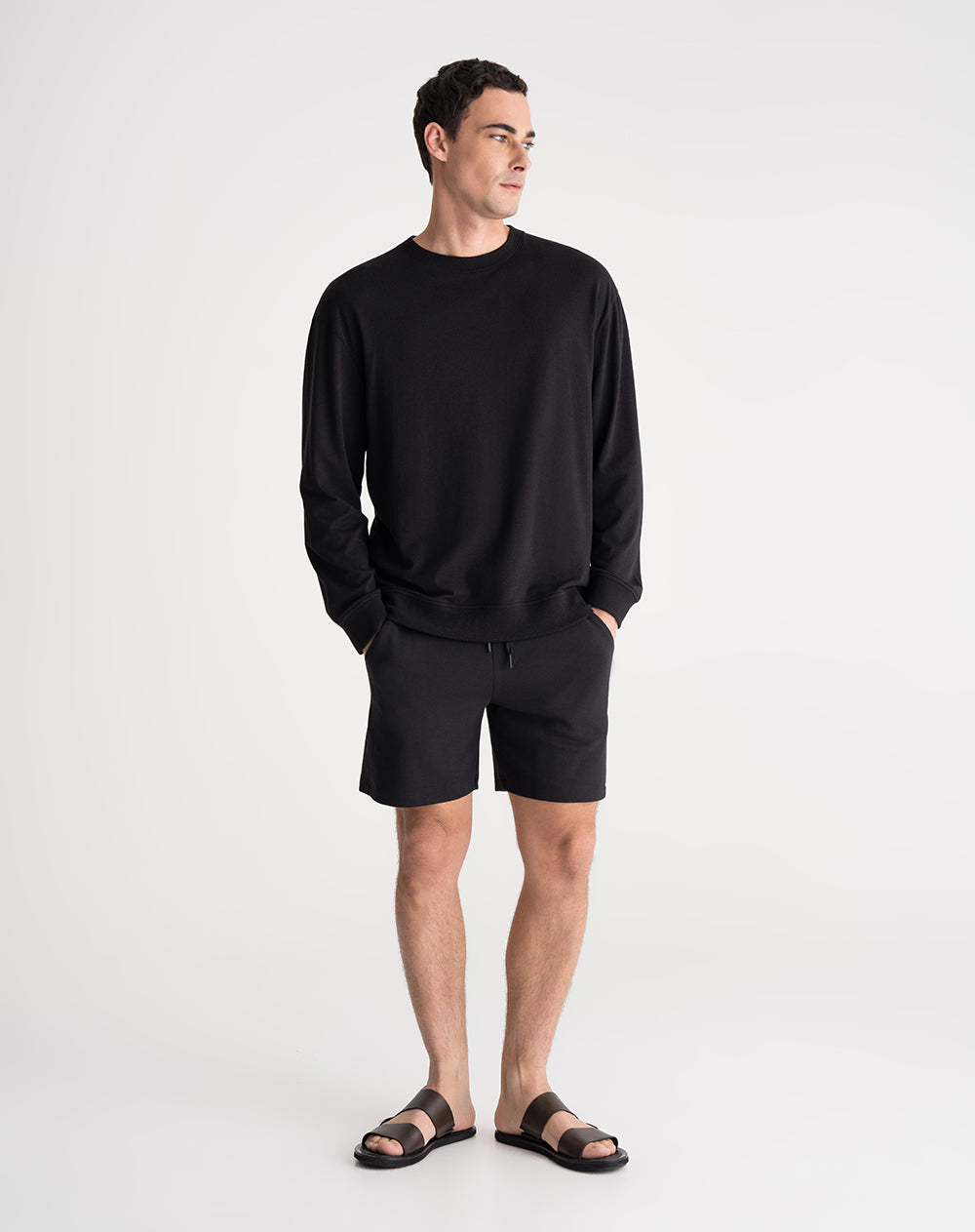 Buzo regular negro hombre