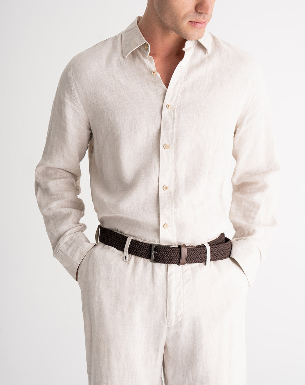 Correa tejida café hombre