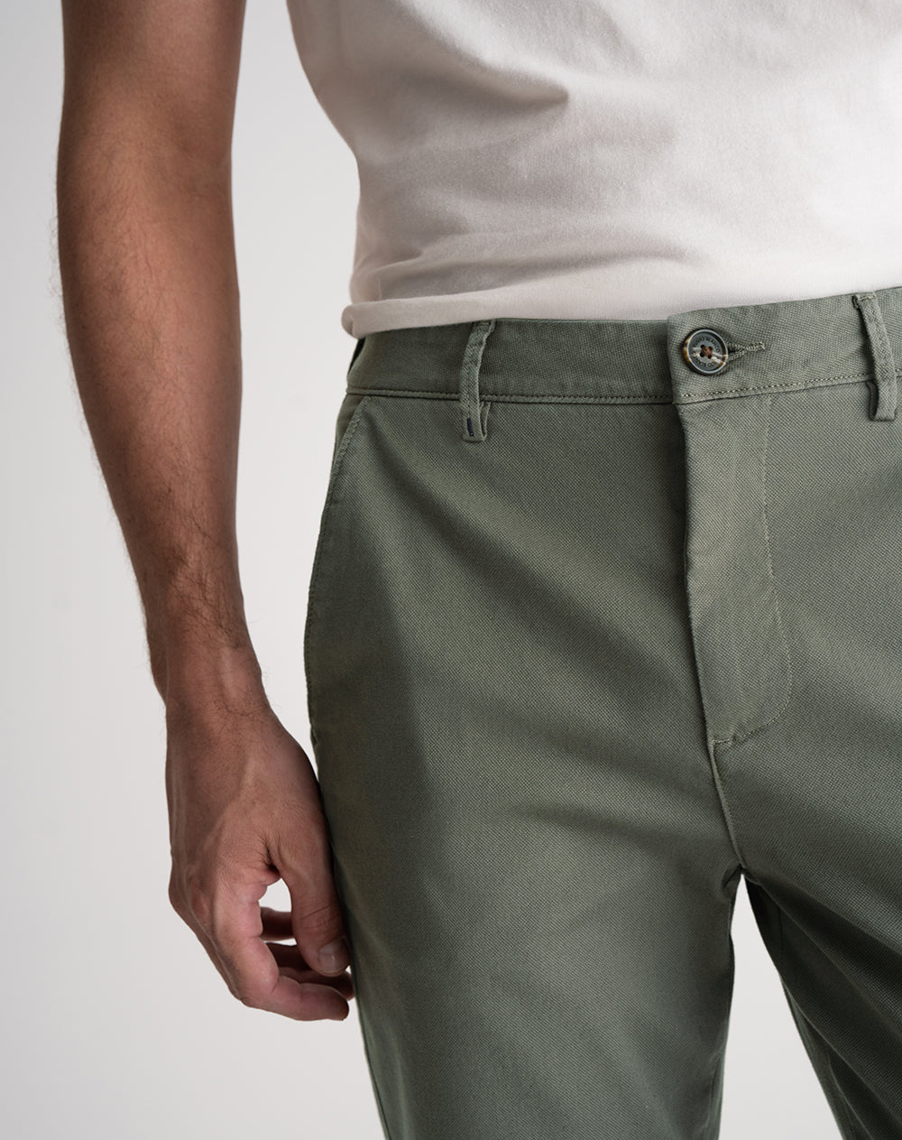 Pantalón chino regular algodón verde hombre