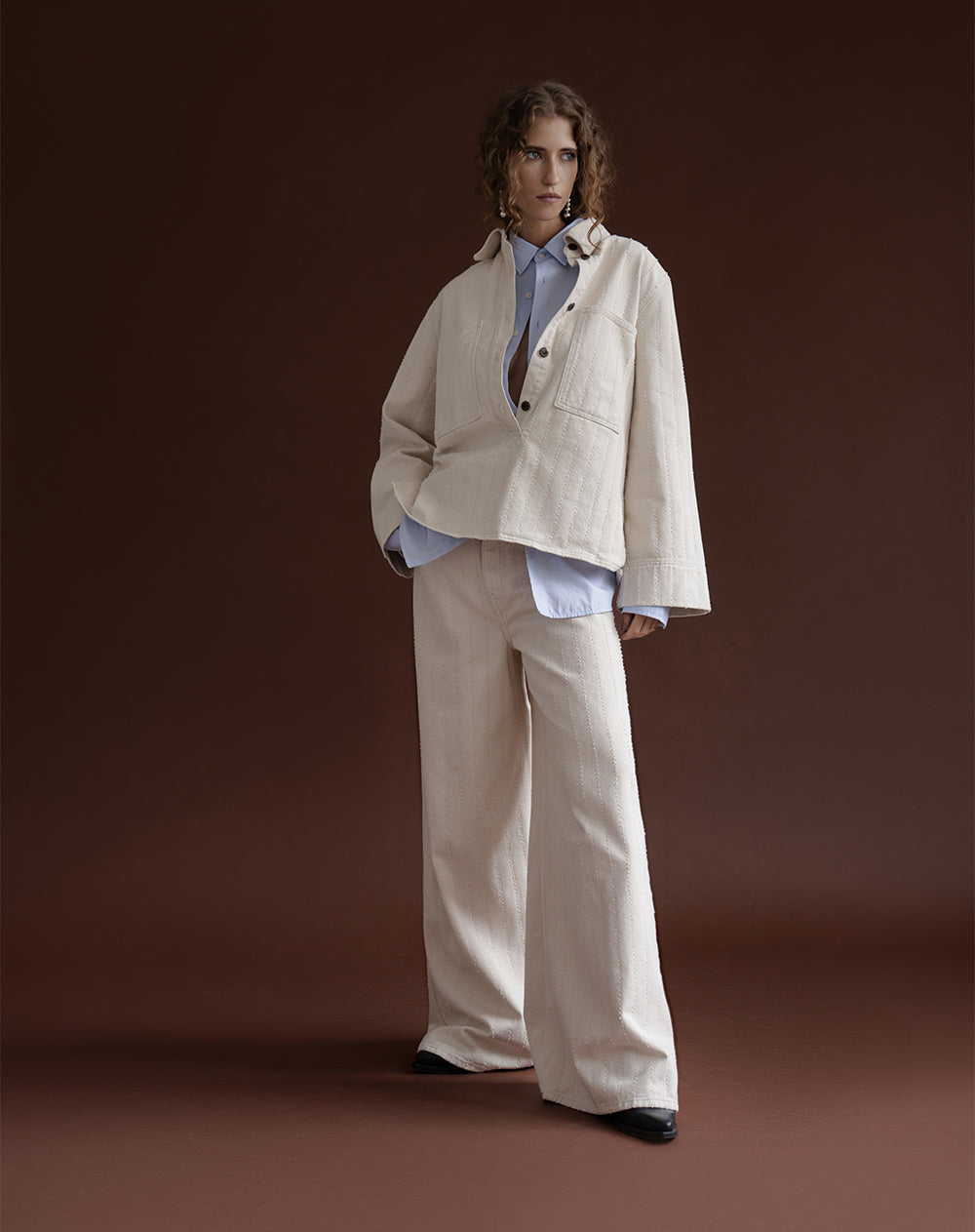 Pantalón wide leg textura habano mujer