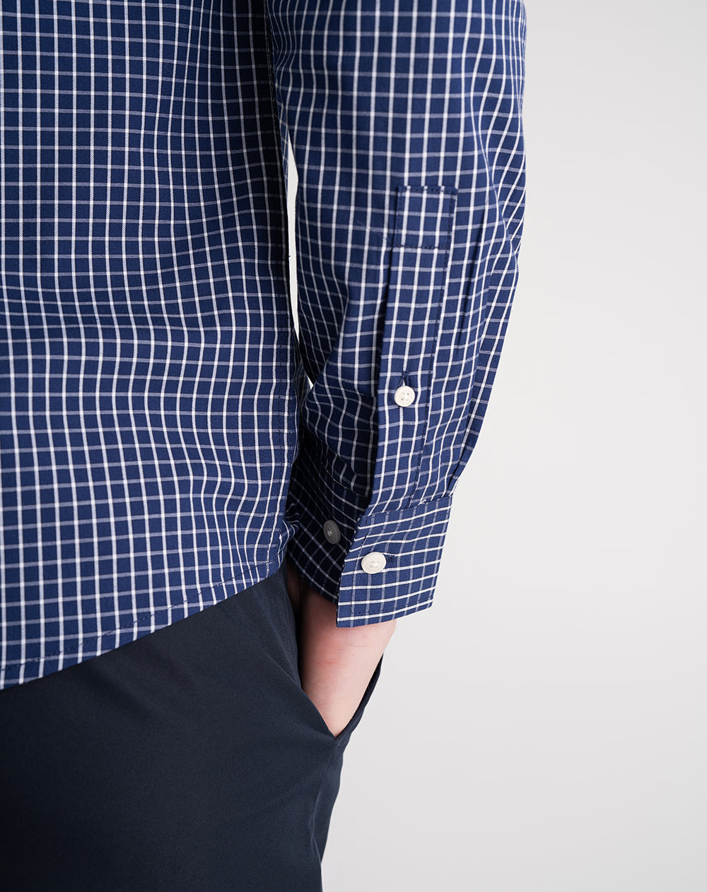 Camisa regular fit manga larga azul con cuadros