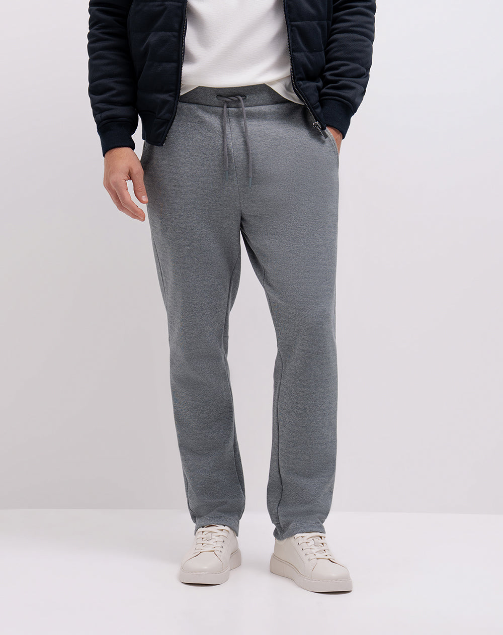 Jogger confort regular tacto suave gris hombre