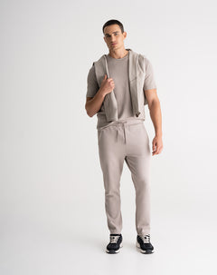 Jogger regular tacto suave taupe hombre