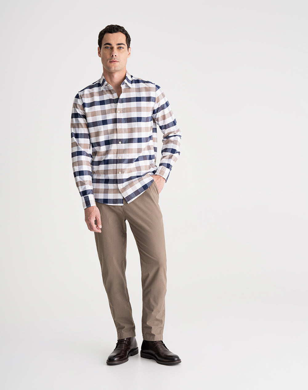 Camisa manga larga regular fit blanco cuadros hombre