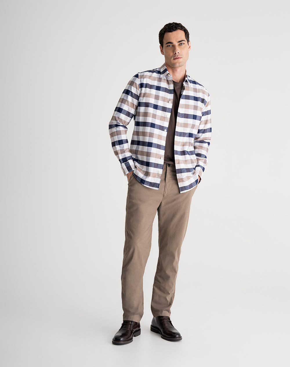 Camisa manga larga regular fit blanco cuadros hombre