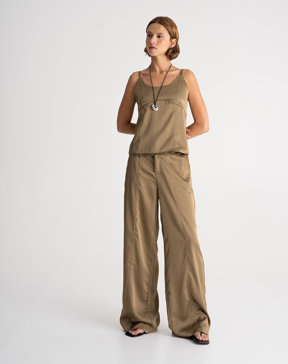 Blusa satín café mujer