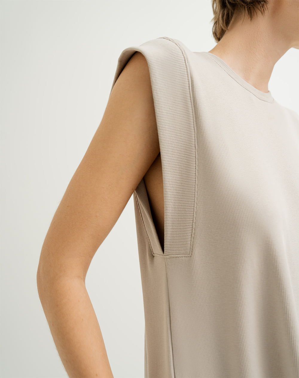 Vestido largo en rib habano