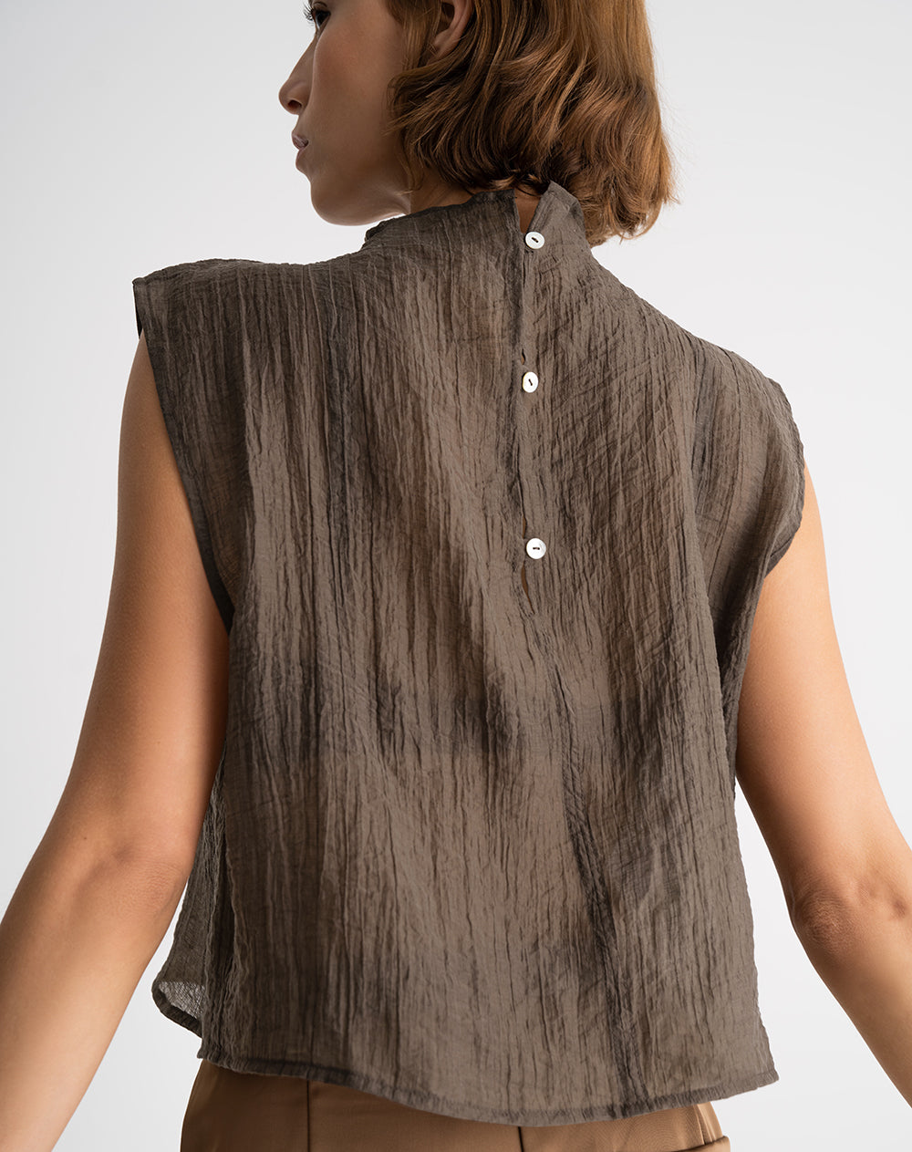 Camisa regular fit cafe