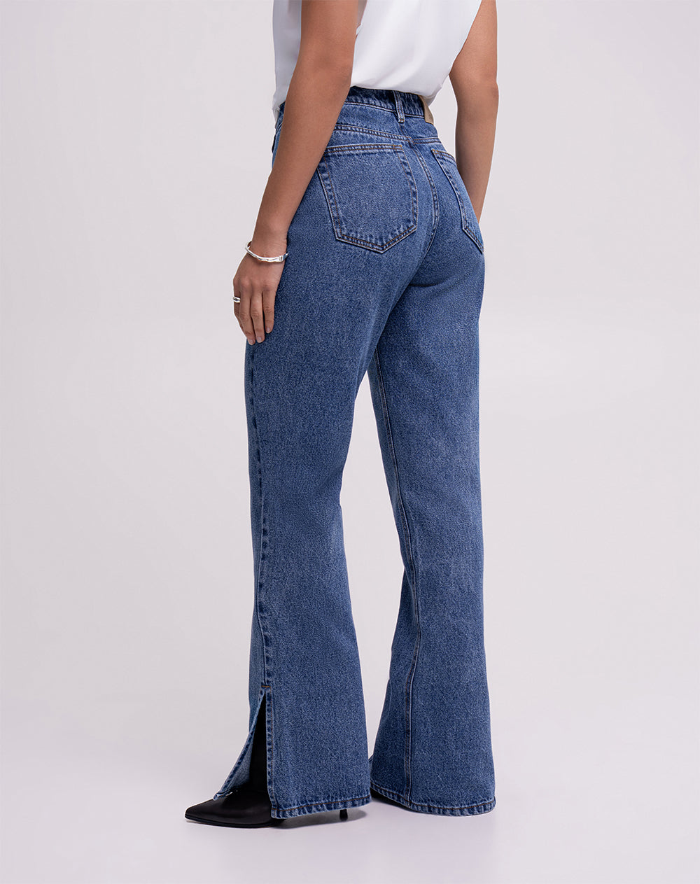 Jean straight tiro alto azul índigo mujer