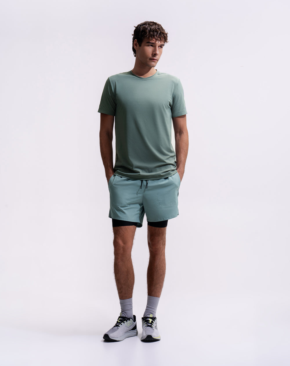 Short pantaloneta gris verdoso