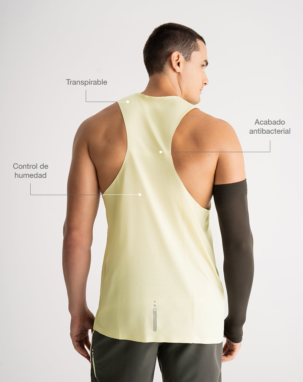 Camisilla deportiva control humedad amarilla humedad