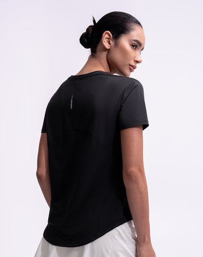 Camiseta deportiva control humedad negra mujer