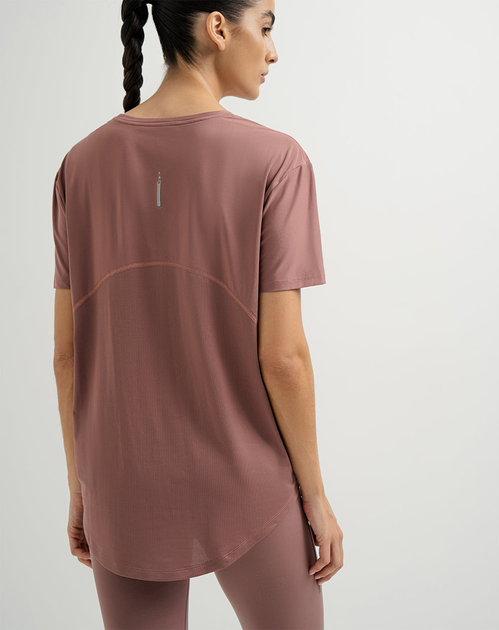 Camiseta deportiva mujer control humedad palo de rosa