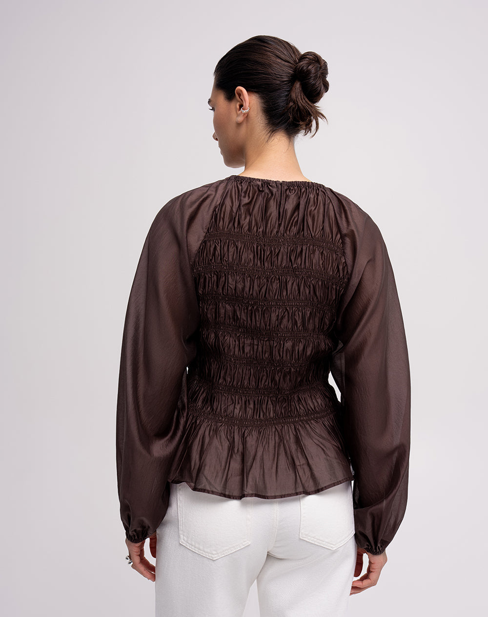 Camisa oversized fit manga larga cafe