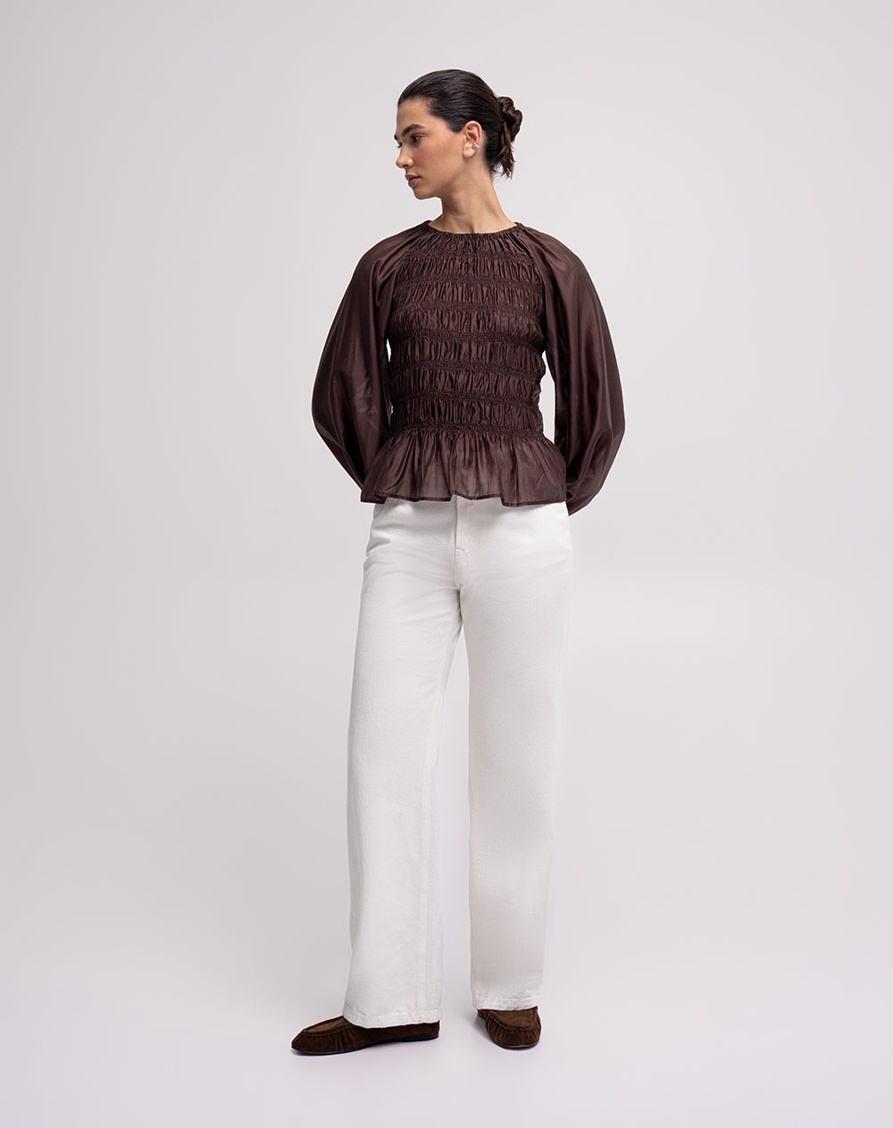 Camisa oversized fit manga larga cafe