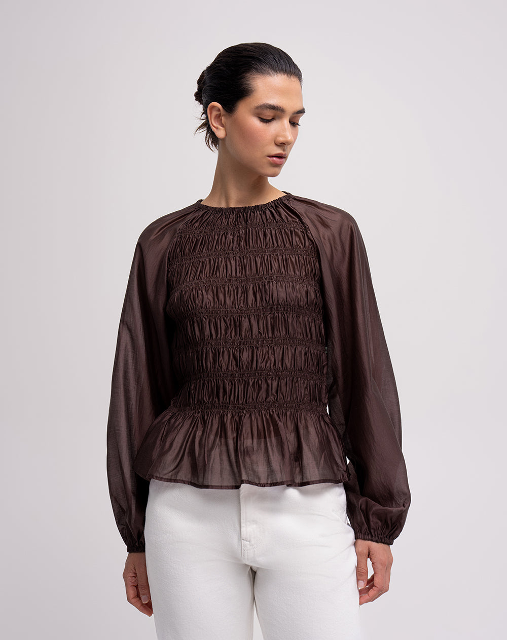 Camisa oversized fit manga larga cafe