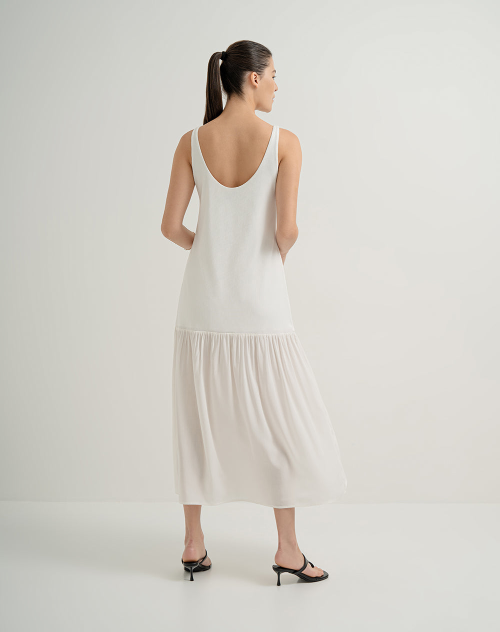 Vestido largo en rib crudo