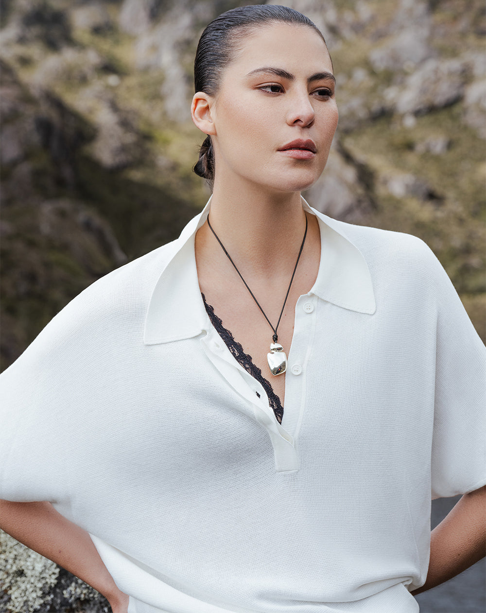 Polo regular tejido de punto crema mujer