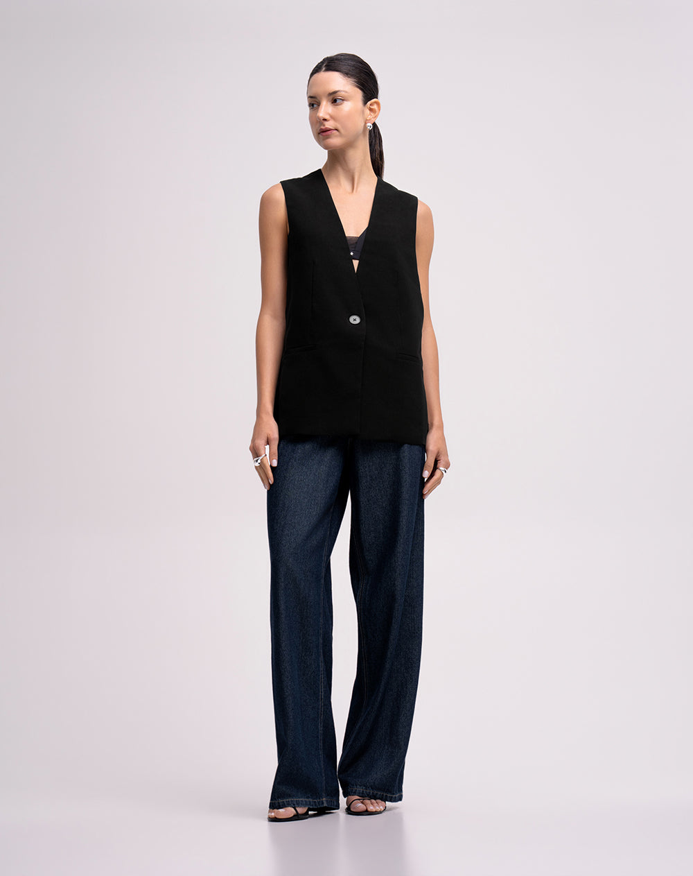 Chaleco tipo sastre oversize negro mujer