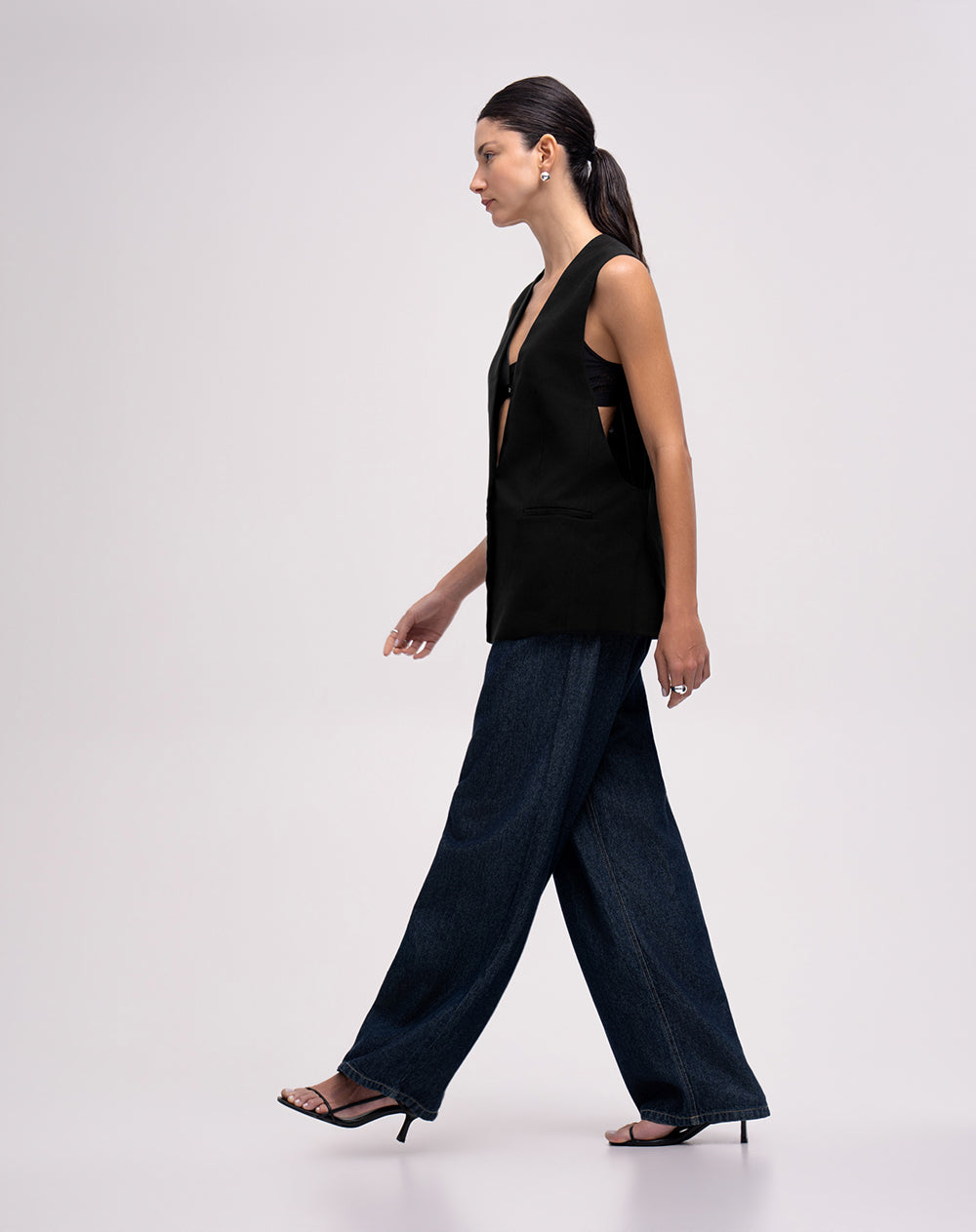 Chaleco tipo sastre oversize negro mujer
