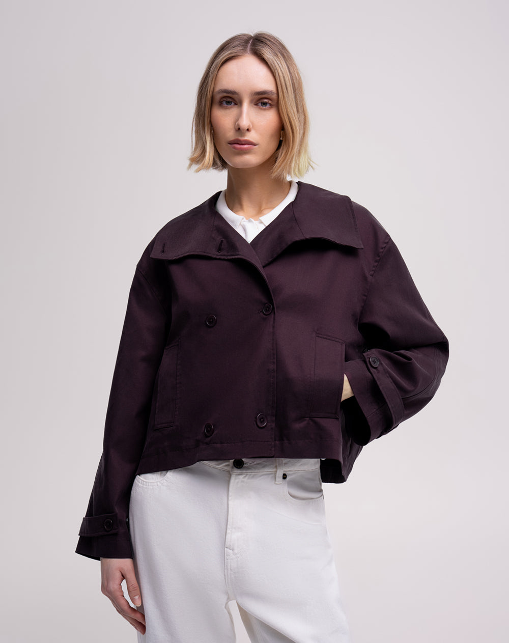 Chaqueta trench corta  vino tinto mujer
