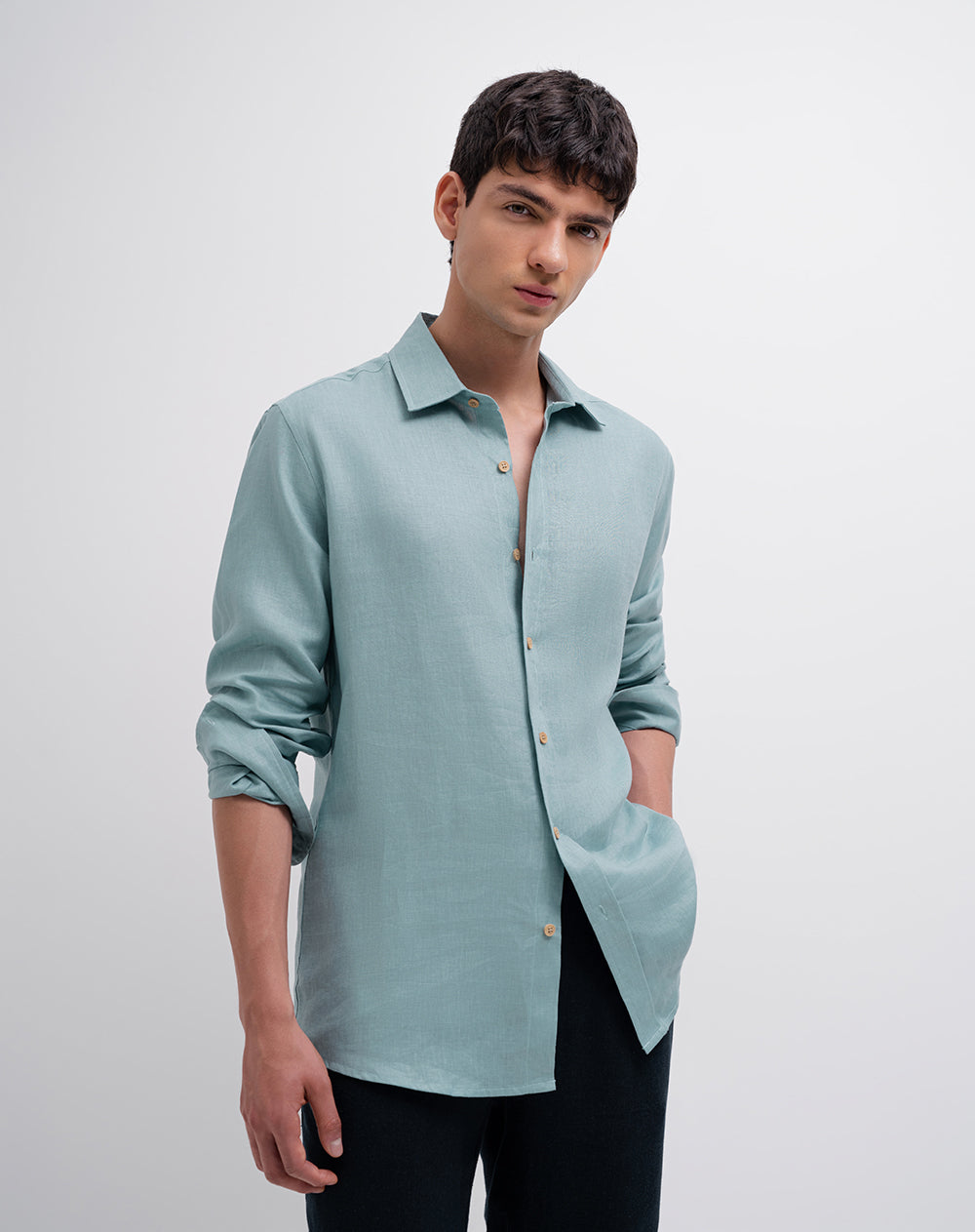 Camisa regular fit manga larga azul